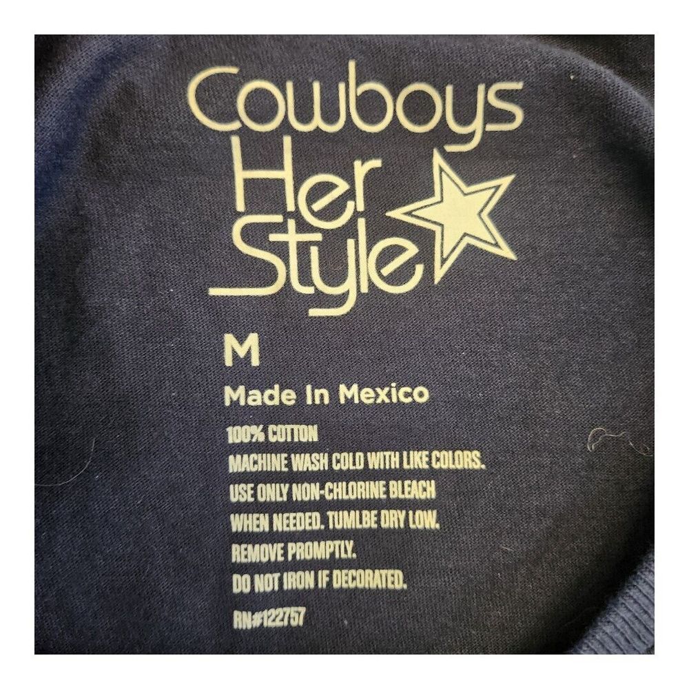 Dallas Cowboys NFL Women's Blue‎ Long Sleeve Logo Shirt,Size Medium NWOT Shiney - Picture 7 of 9